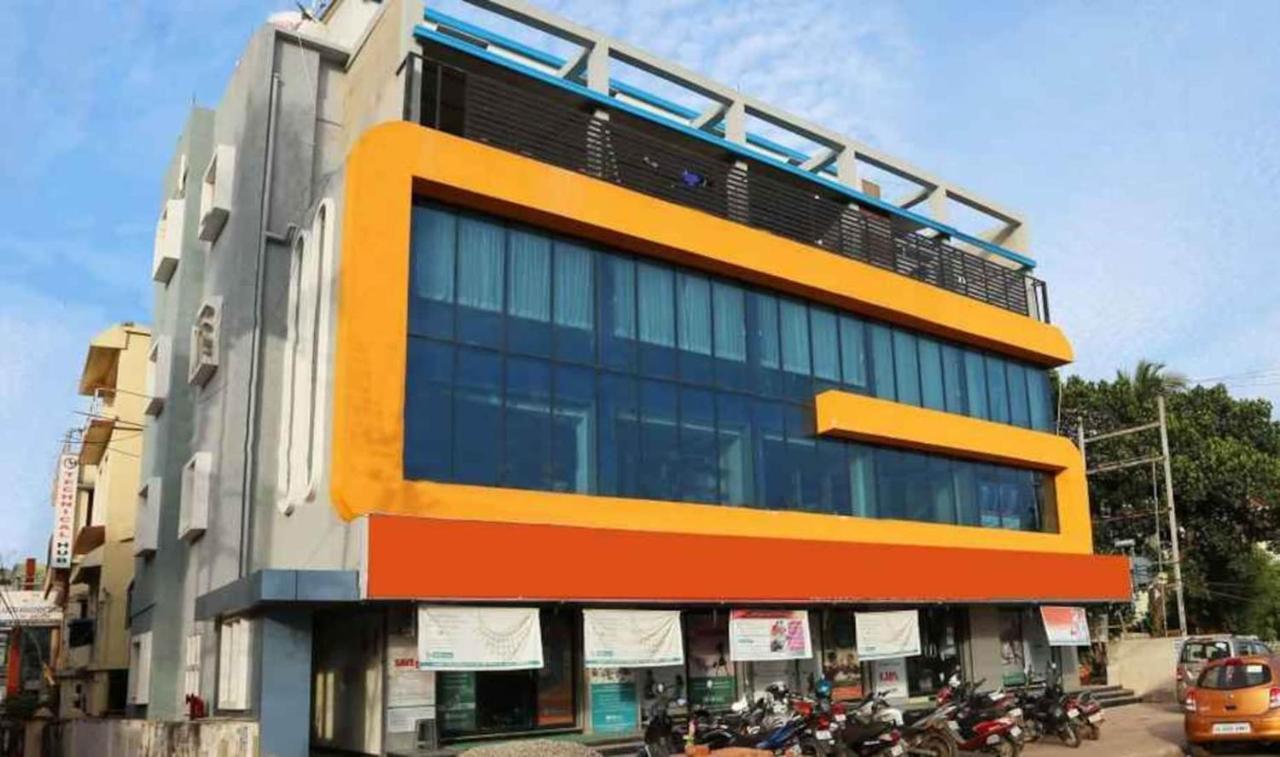 Hotel Golden Orchid Bhubaneswar Exterior photo